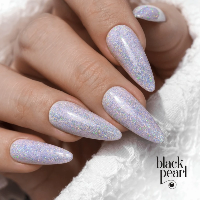 manicure hybrydowy srebrny sparkle efekt