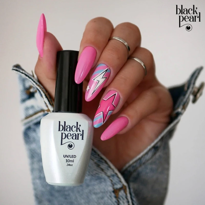 manicure dziewczęcy róż naturalny efekt