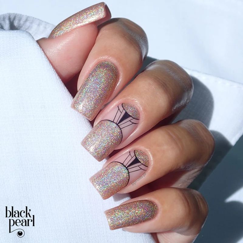 manicure złoty efekt holo paznokcie