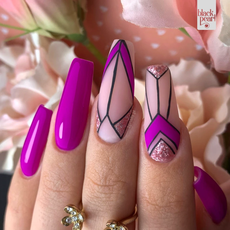 paznokcie fioletowo fuksjowe stylizacja