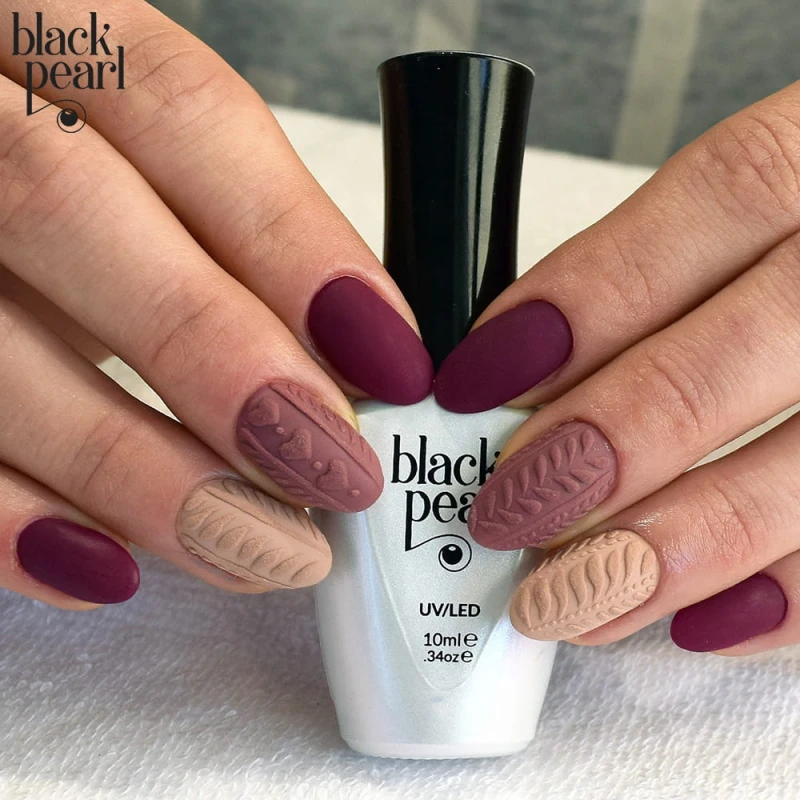 naturalny manicure beżowy paznokcie