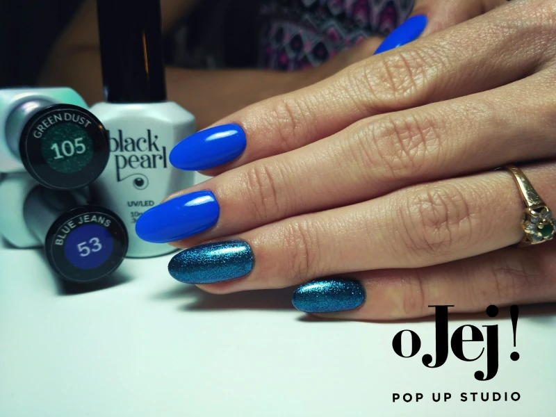 manicure zielony błyszczacy