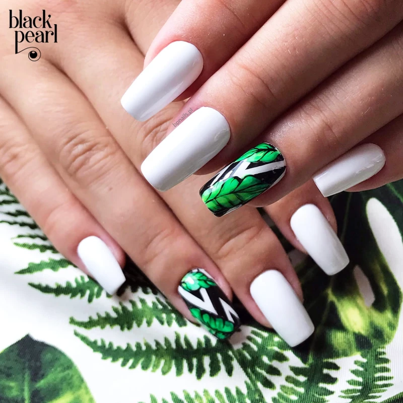 biały french paznokcie hybrydowe