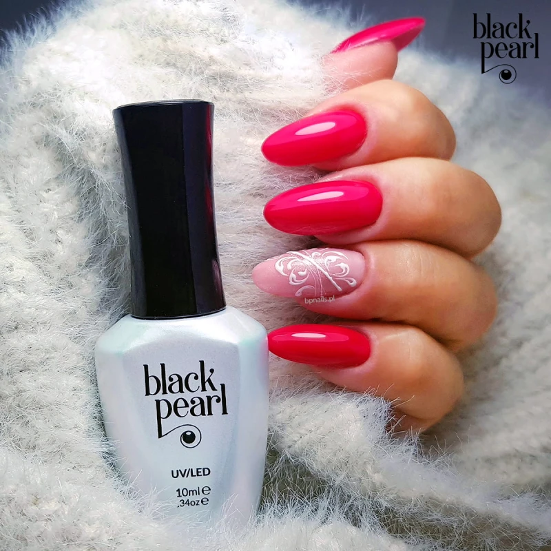 romantyczny manicure czerwony paznokcie