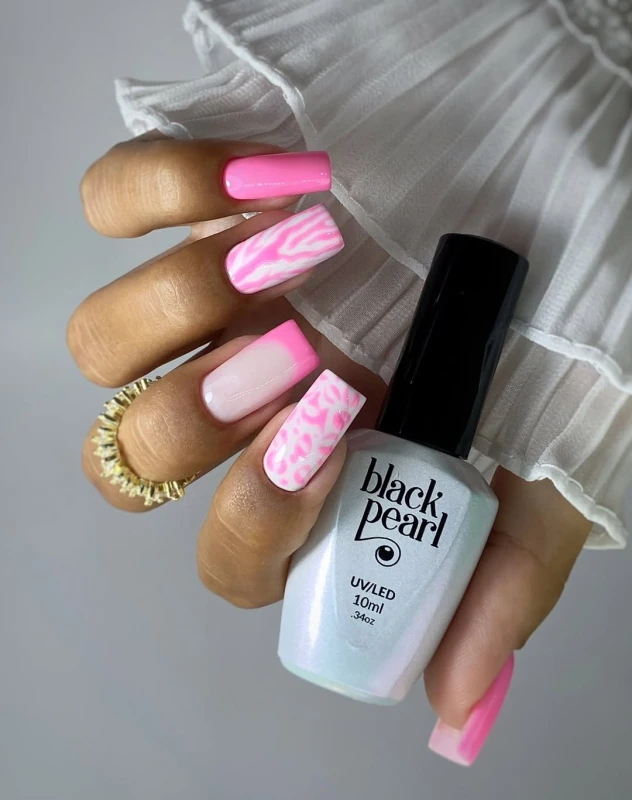 paznokcie neonowe różowe pink panther stylizacja