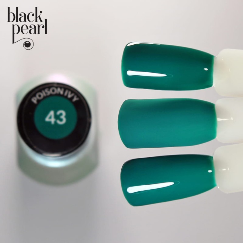 43 Poison Ivy lakier hybrydowy Black Pearl